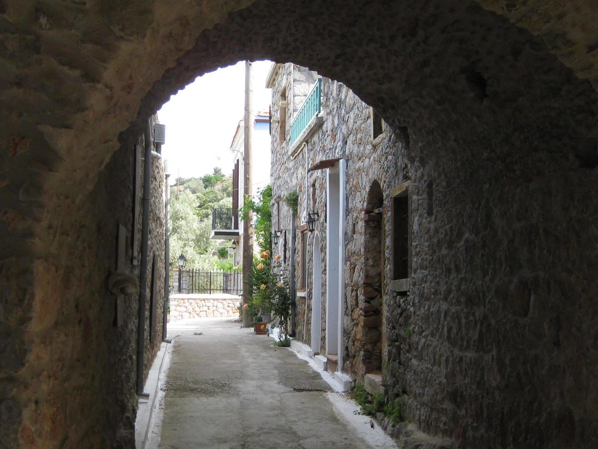 Traditional Hotel Ianthe Véssa المظهر الخارجي الصورة