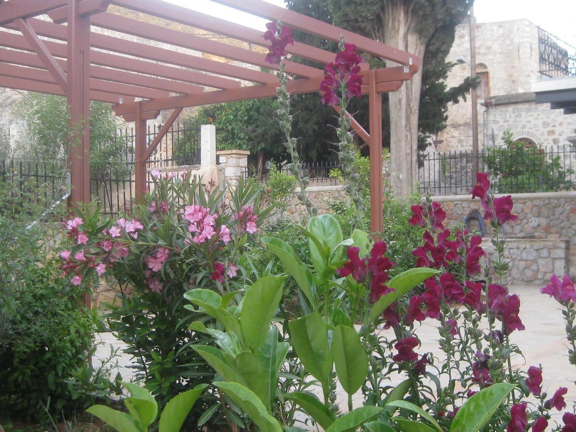 Traditional Hotel Ianthe Véssa المظهر الخارجي الصورة